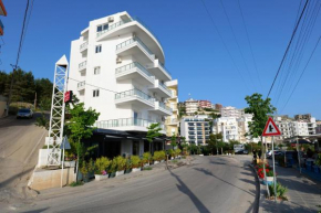 Pop Art Apartments, Sarandë